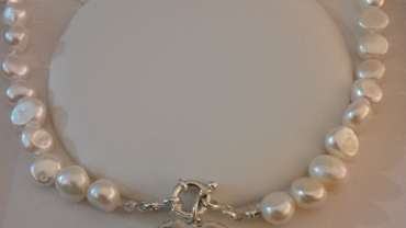 Pearl and vintage sterling silver heart